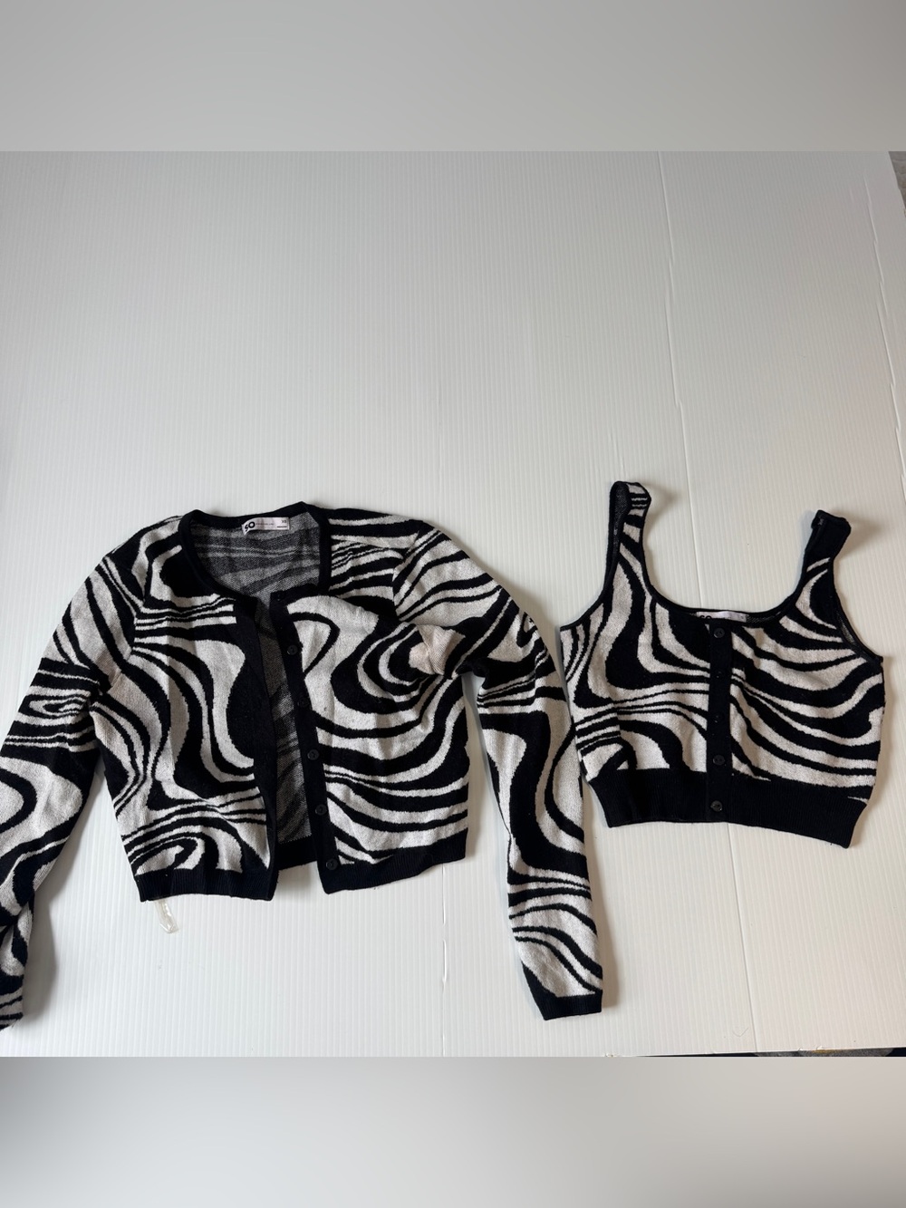 SO Black White Zebra Swirl Cardigan Tank Top 2 Piece Set XS Y2K Indie Sleaze